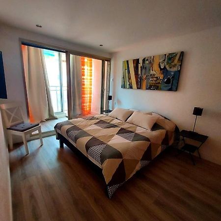 Appartement T3 Plein Centre Ville Le Lavandou Dış mekan fotoğraf