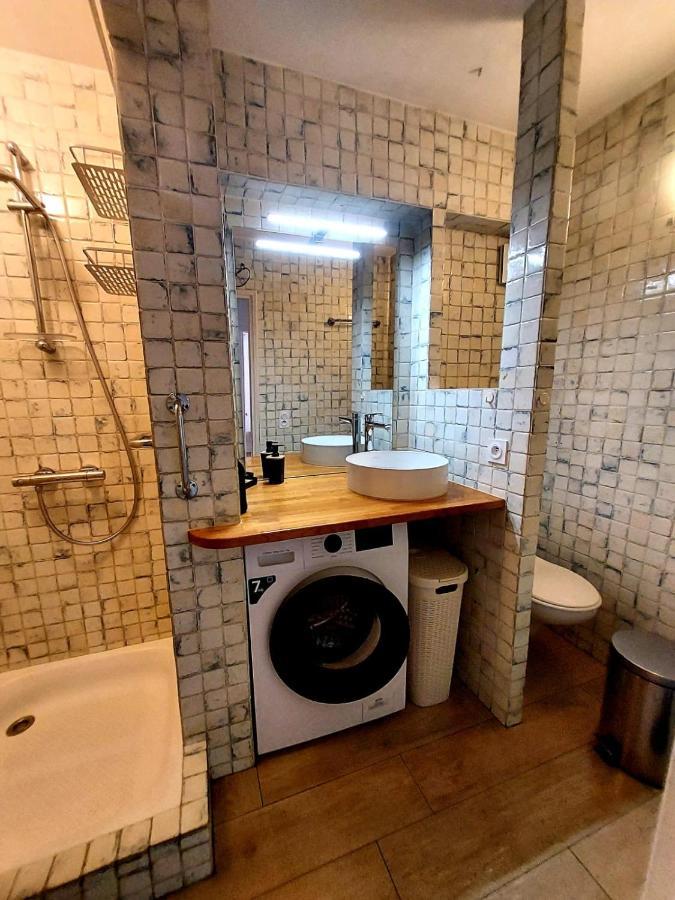 Appartement T3 Plein Centre Ville Le Lavandou Dış mekan fotoğraf